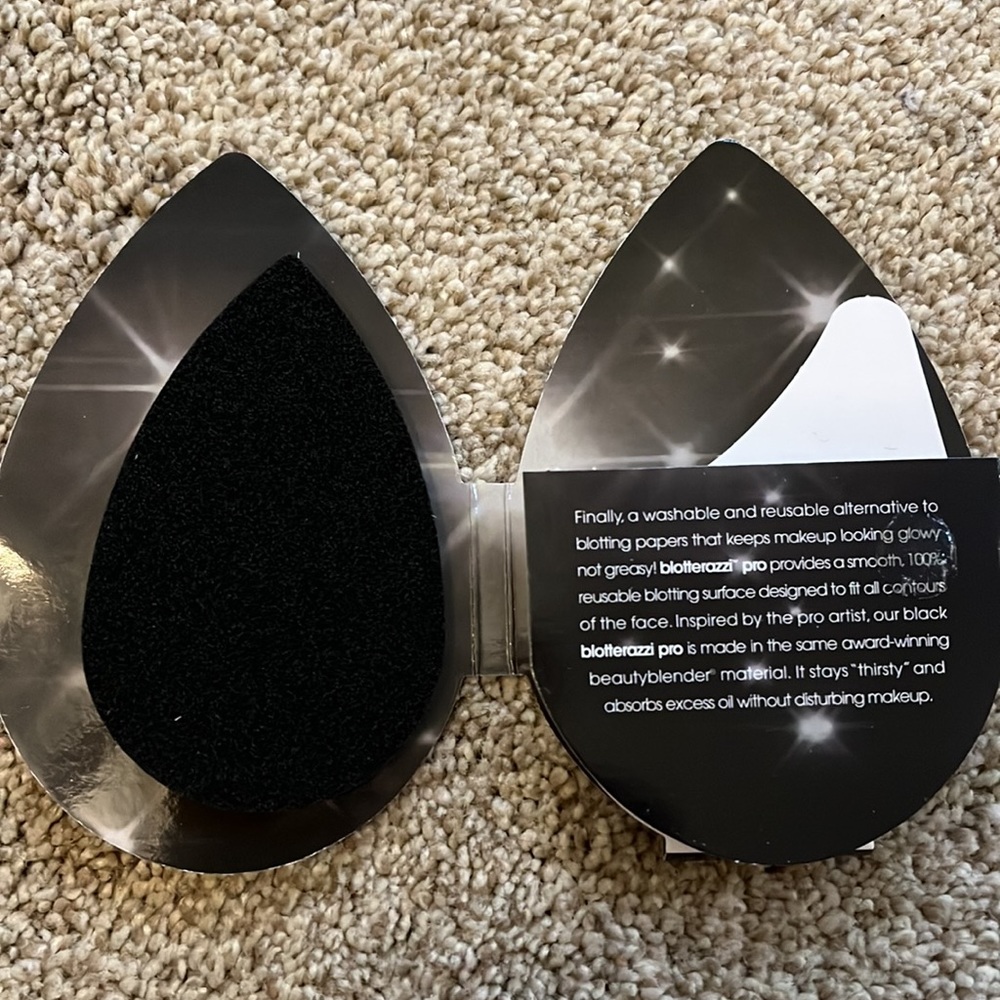 Beauty Blender bundle - Picture 3 of 6
